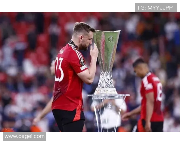 欧联杯激战里昂大胜阿森纳红牌争议引发全场热议