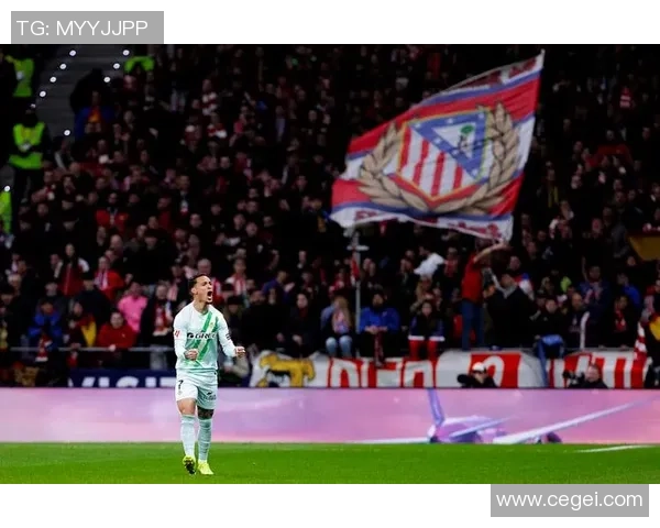 国王杯激战曼联险胜切尔西点球大战引发争议与热议