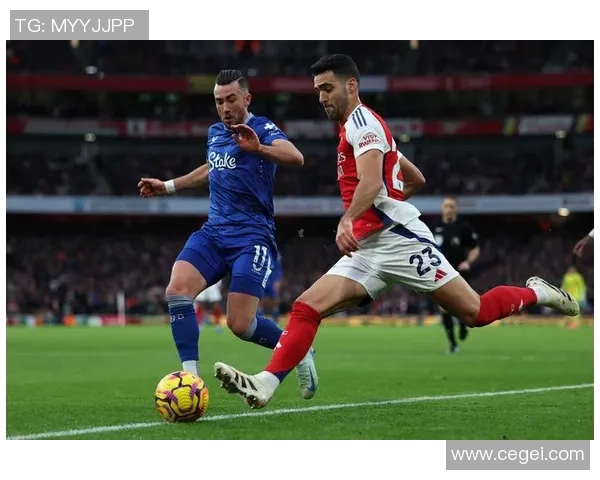 英超激战阿森纳大胜莱比锡点球争议引发全场热议