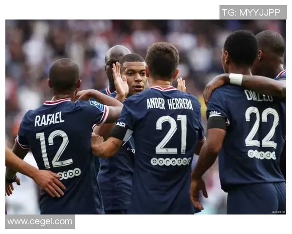 意甲激战：里昂与多特蒙德互交白卷乌龙球瞬间点燃全场气氛